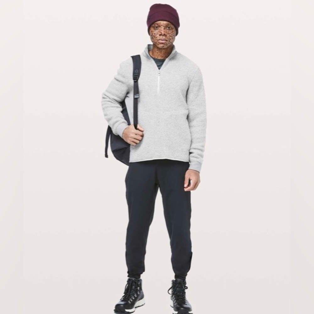 Lululemon Tundra Trek 1/2 Zip. Size XL